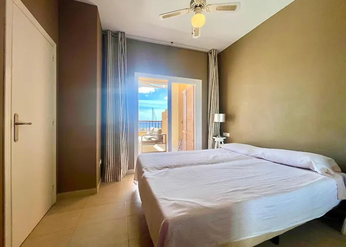 Campomanes Luxury Terrace Apartment